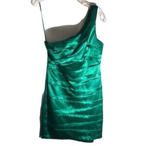 B-Too green 1 off the shoulder 9 dress party shine knee high size 9 READ